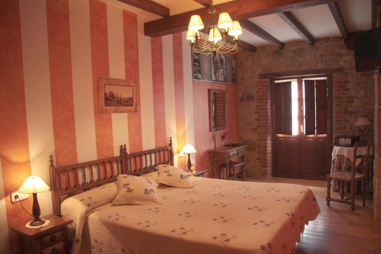 Habitaciones Y Estudios- Hotel "Posada De Cantabria El Solar" - Cenas Y Gintonic- Bar -Terraza Panoramica Galizano Zewnętrze zdjęcie