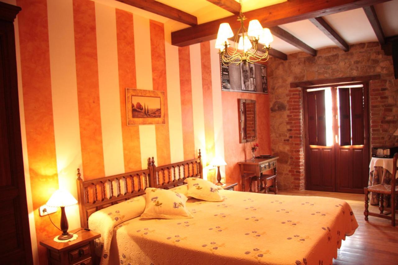 Habitaciones Y Estudios- Hotel "Posada De Cantabria El Solar" - Cenas Y Gintonic- Bar -Terraza Panoramica Galizano Zewnętrze zdjęcie