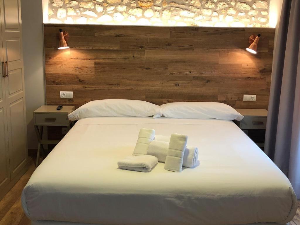 Habitaciones Y Estudios- Hotel "Posada De Cantabria El Solar" - Cenas Y Gintonic- Bar -Terraza Panoramica Galizano Zewnętrze zdjęcie