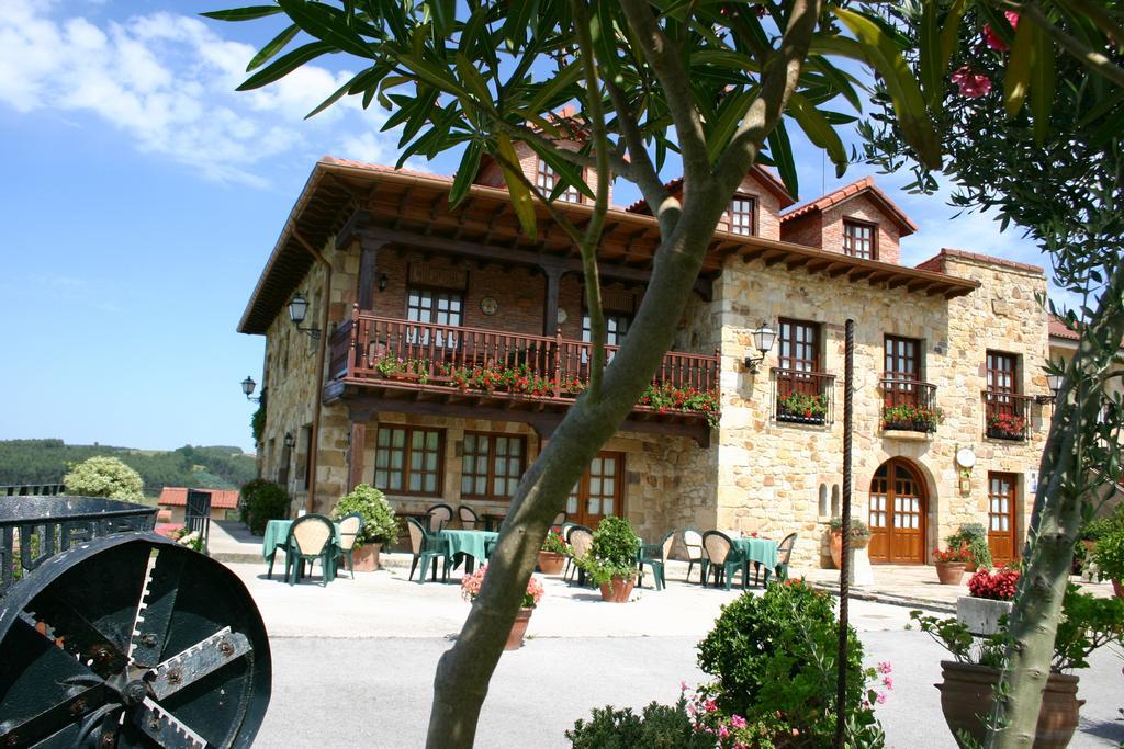 Habitaciones Y Estudios- Hotel "Posada De Cantabria El Solar" - Cenas Y Gintonic- Bar -Terraza Panoramica Galizano Zewnętrze zdjęcie
